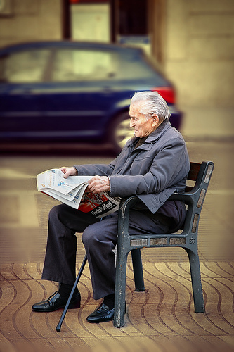 Un sistema detecta caídas de personas de la tercera edad en el hogar